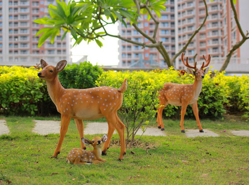 公園仿真梅花鹿雕塑